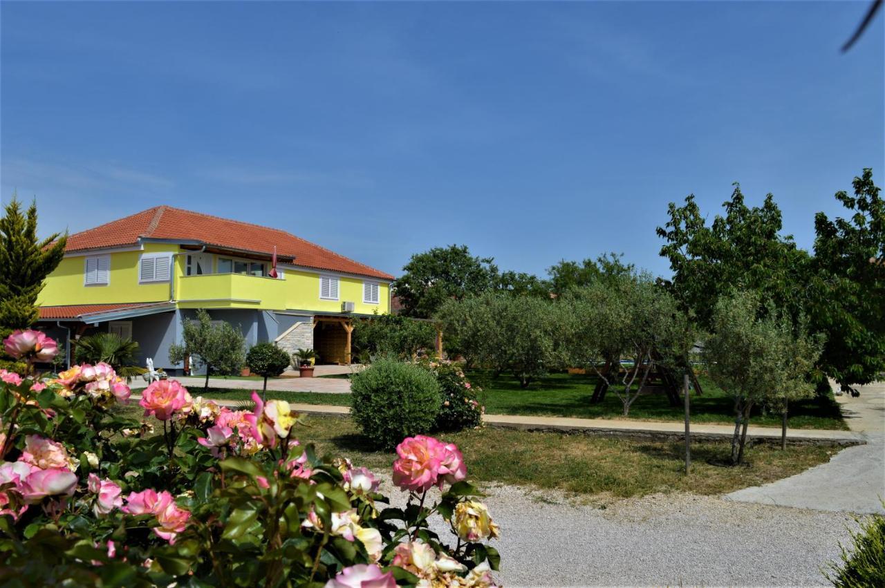 Studio Apartments Luka Biograd - Benkovac Exteriér fotografie